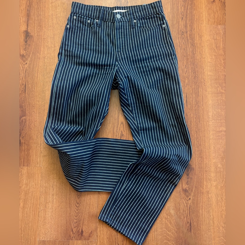 Levi's Wedgie Straight Jeans